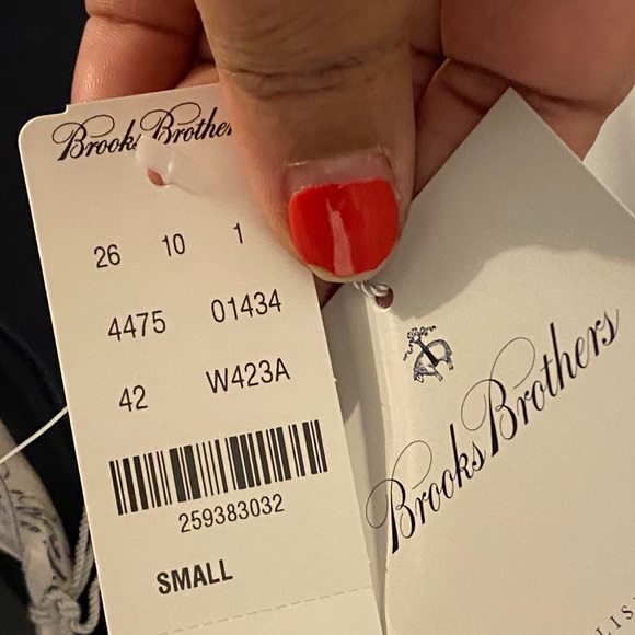 Brooks Brothers Top - Picture 6 of 6